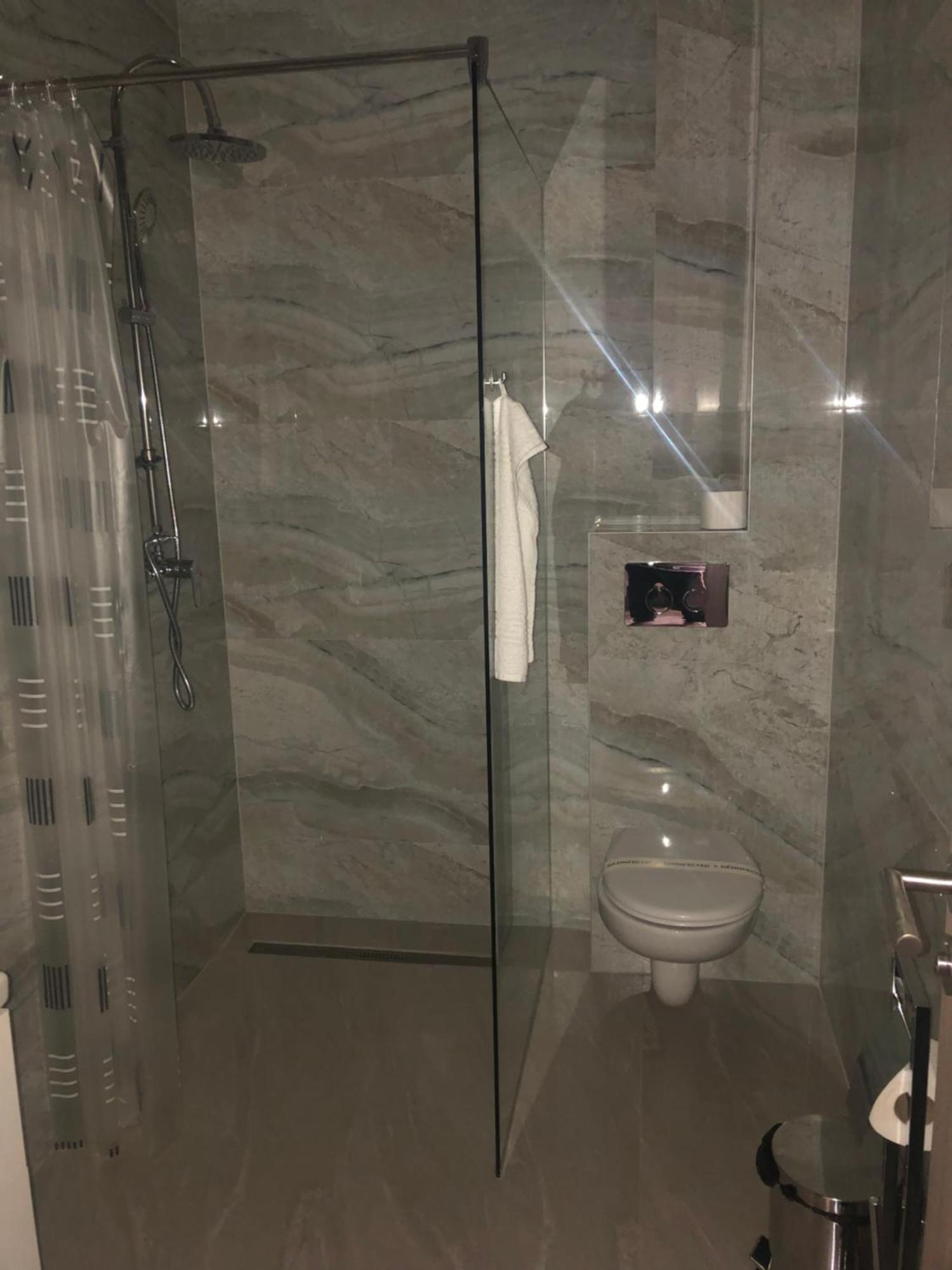 Sub Cetate Hotel Rîşnov Buitenkant foto
